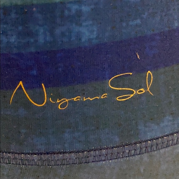 SOLD Sol Starsky Barefoot Leggings - Picture 3 of 3